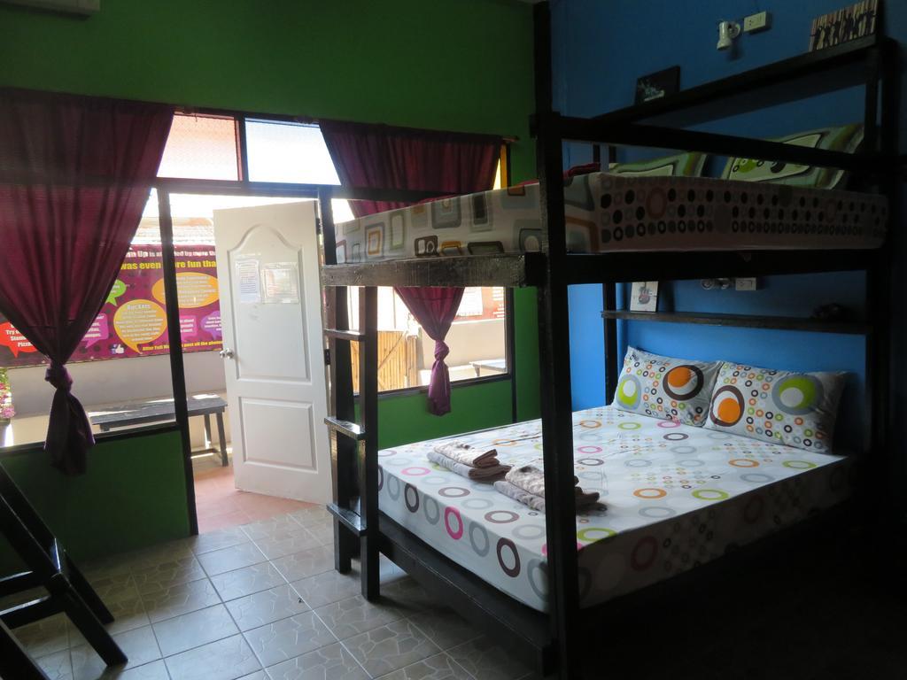האד רין Same Same Guesthouse, Bar & Restaurant (Adults Only) מראה חיצוני תמונה