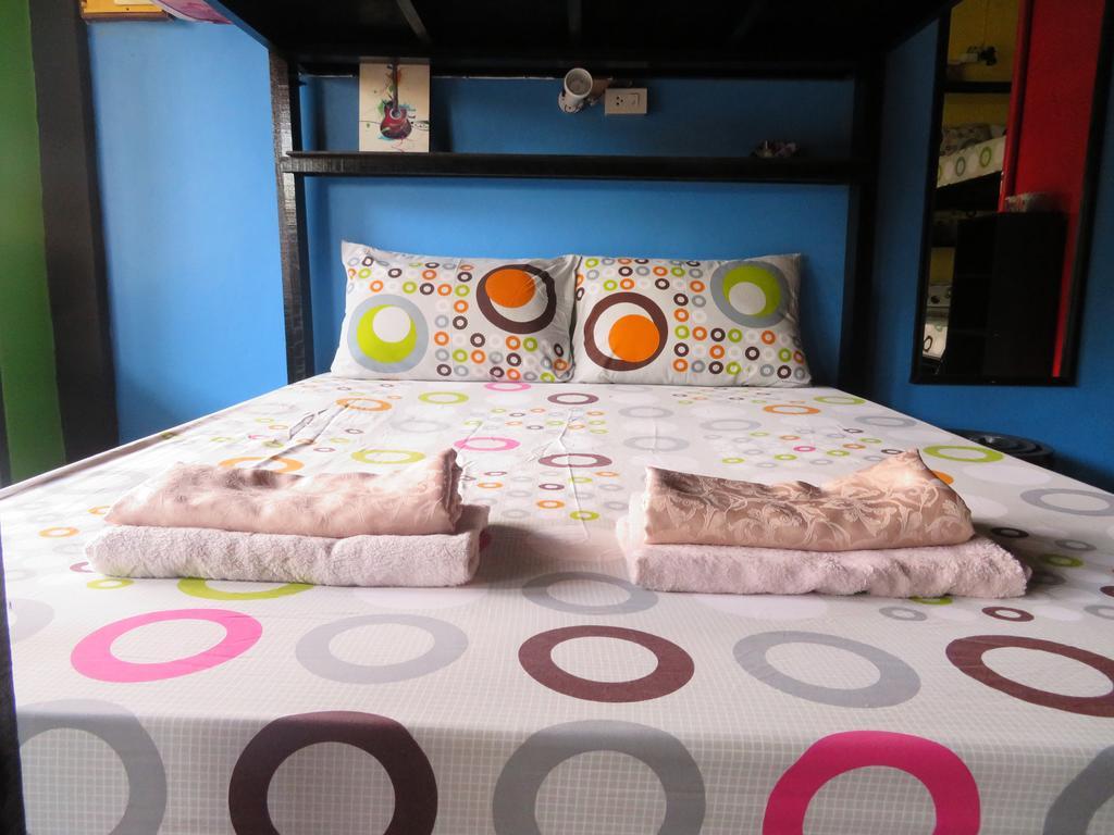 האד רין Same Same Guesthouse, Bar & Restaurant (Adults Only) מראה חיצוני תמונה