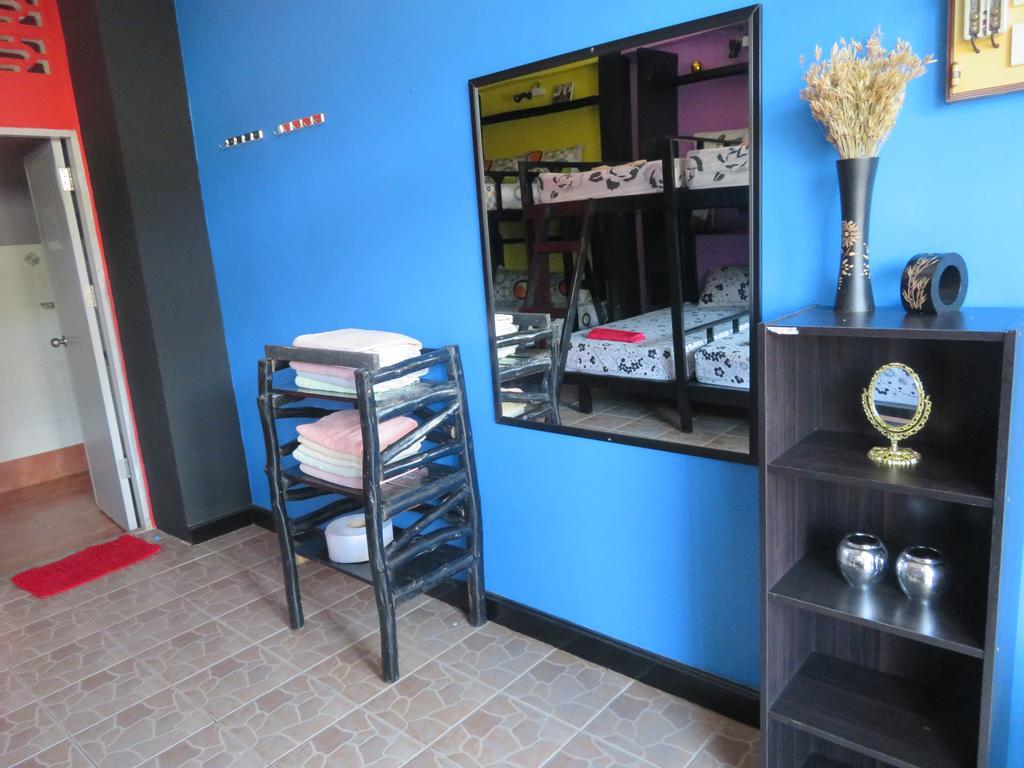 האד רין Same Same Guesthouse, Bar & Restaurant (Adults Only) מראה חיצוני תמונה