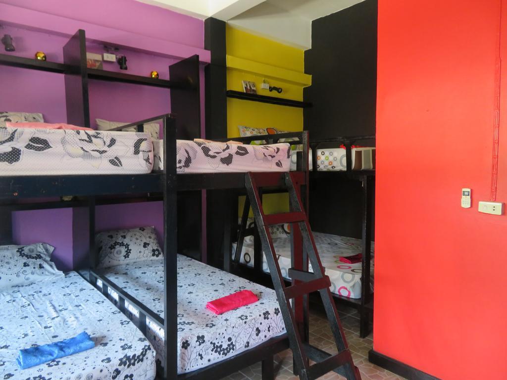 האד רין Same Same Guesthouse, Bar & Restaurant (Adults Only) מראה חיצוני תמונה