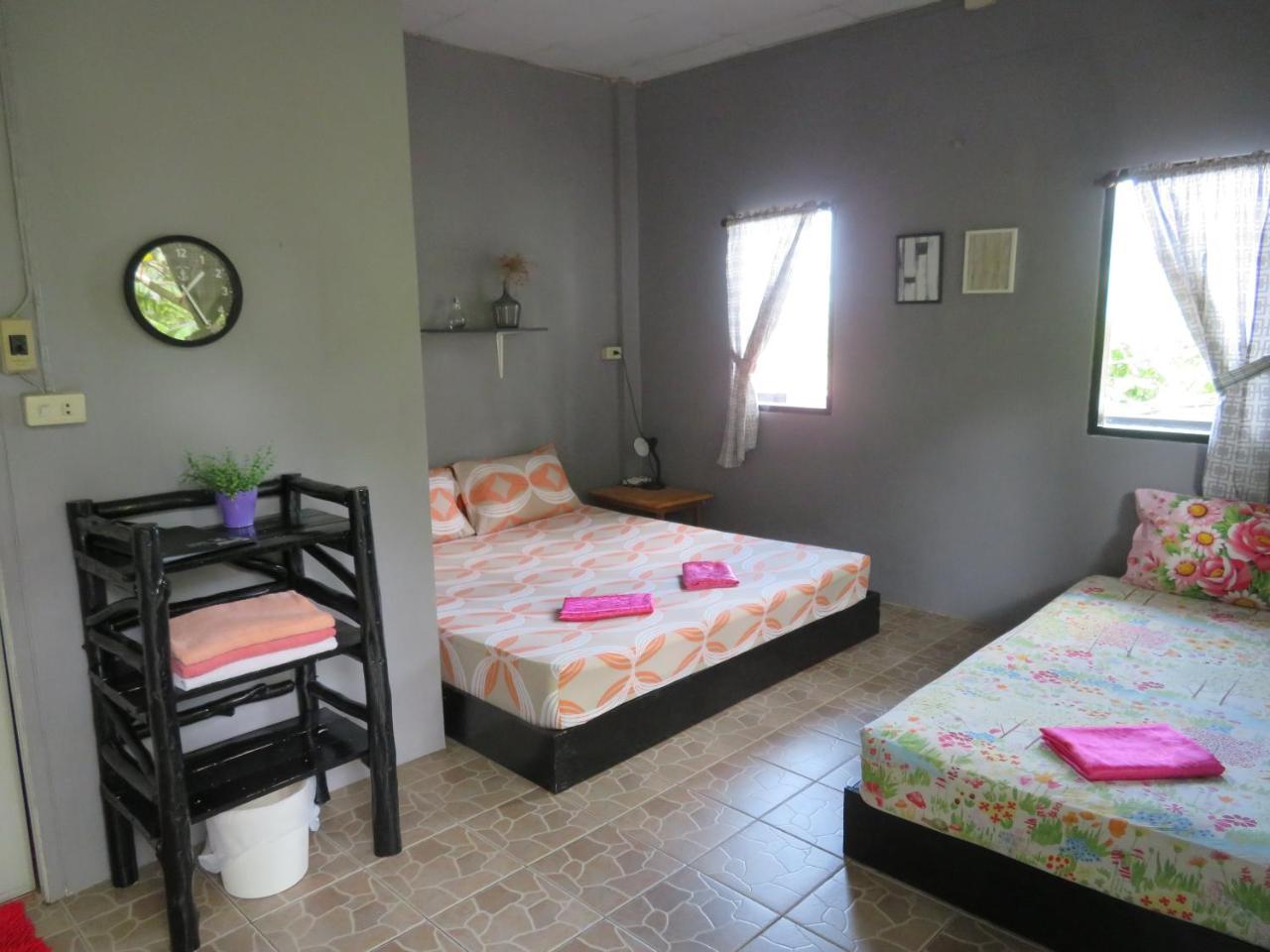 האד רין Same Same Guesthouse, Bar & Restaurant (Adults Only) מראה חיצוני תמונה