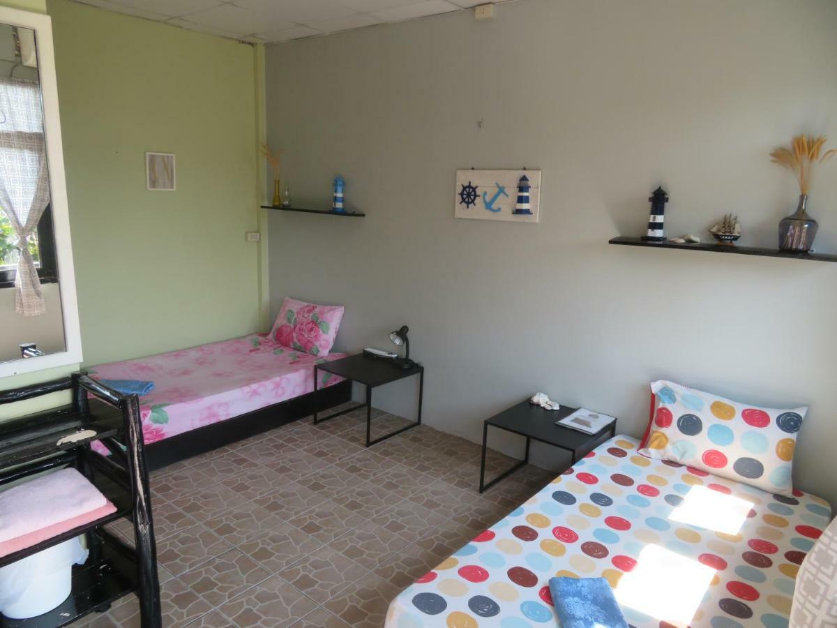 האד רין Same Same Guesthouse, Bar & Restaurant (Adults Only) מראה חיצוני תמונה