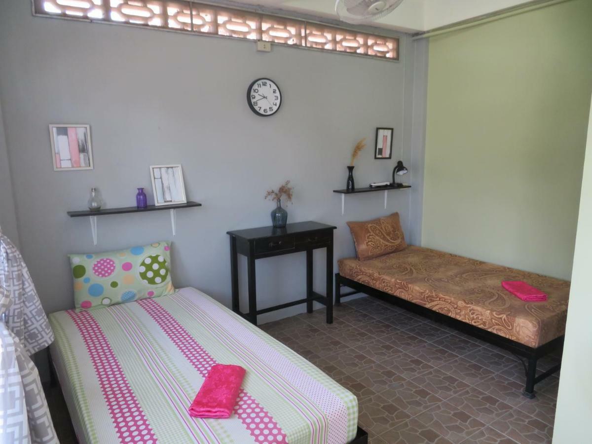 האד רין Same Same Guesthouse, Bar & Restaurant (Adults Only) מראה חיצוני תמונה