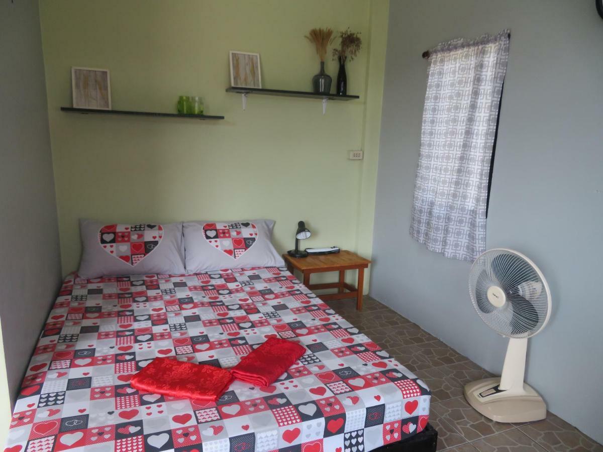 האד רין Same Same Guesthouse, Bar & Restaurant (Adults Only) מראה חיצוני תמונה