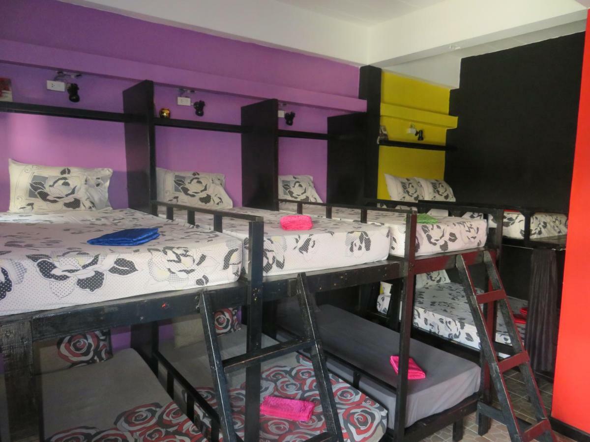 האד רין Same Same Guesthouse, Bar & Restaurant (Adults Only) מראה חיצוני תמונה