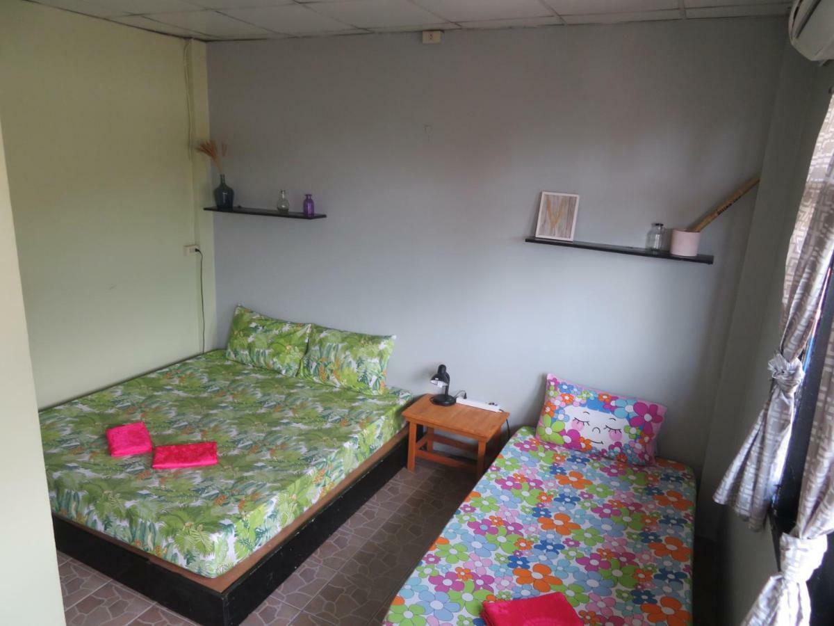 האד רין Same Same Guesthouse, Bar & Restaurant (Adults Only) מראה חיצוני תמונה