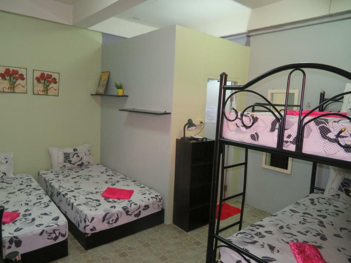 האד רין Same Same Guesthouse, Bar & Restaurant (Adults Only) מראה חיצוני תמונה